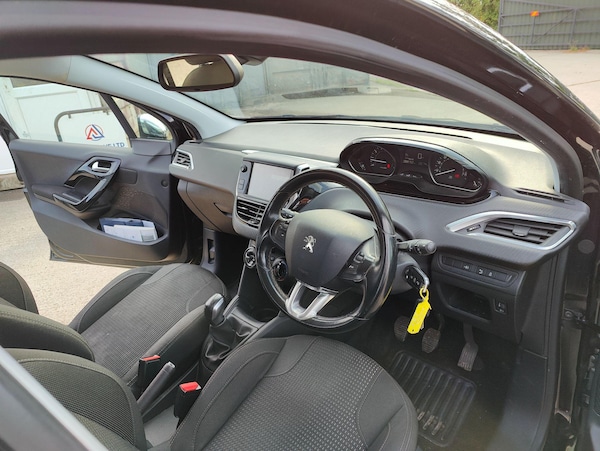 Used Peugeot 208 2016 for sale - 75313867: Photo 50