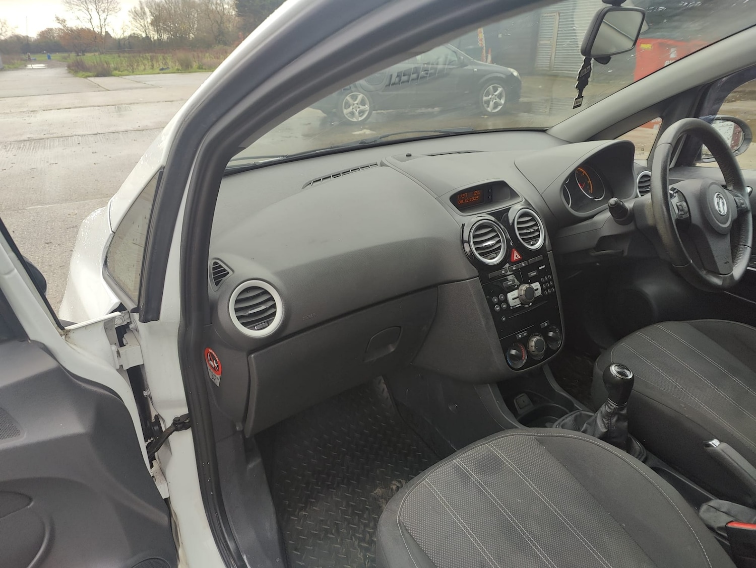 Used Vauxhall Corsa 2014 for sale - 76859277: Photo 15