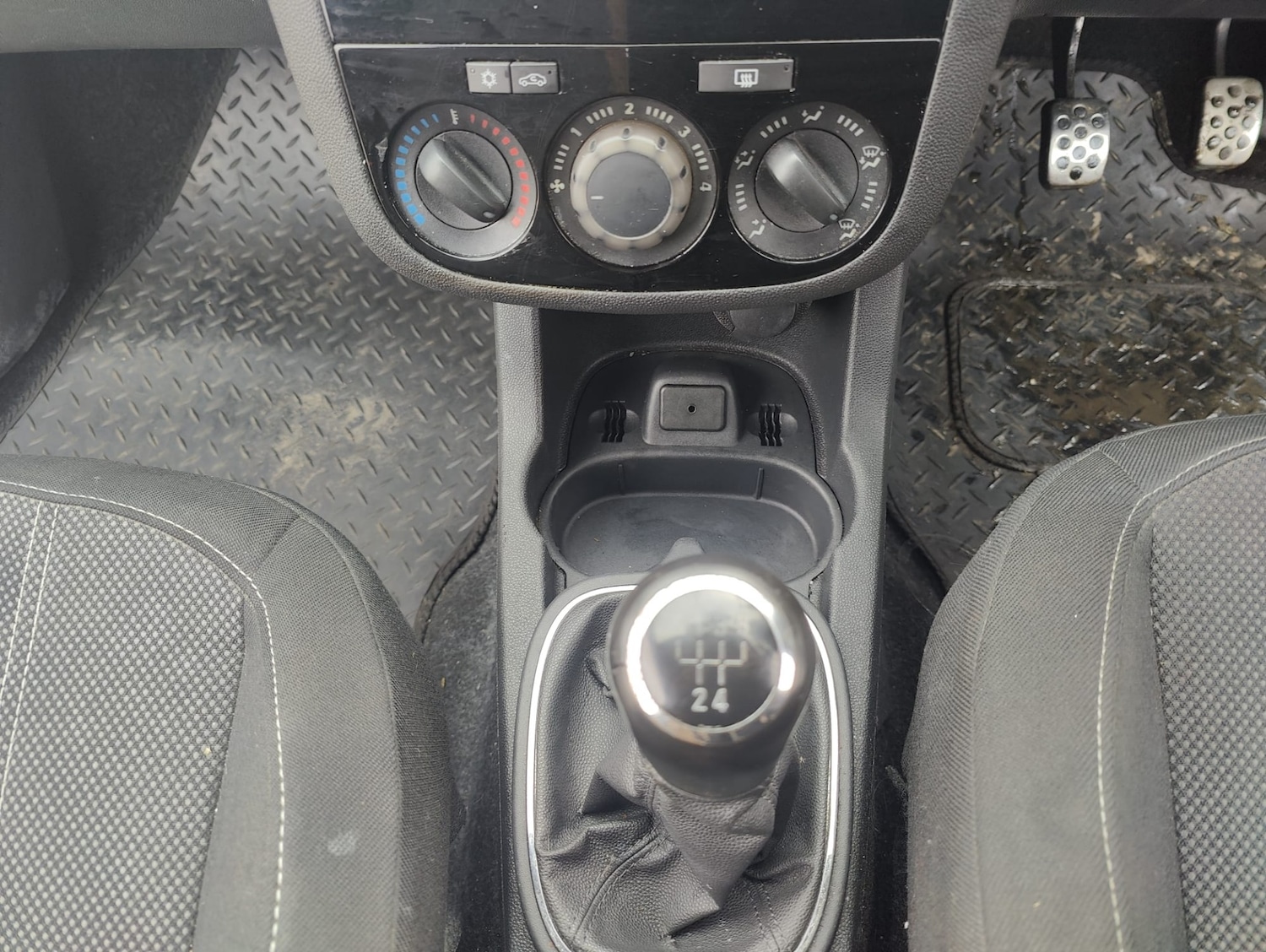 Used Vauxhall Corsa 2014 for sale - 76859277: Photo 31