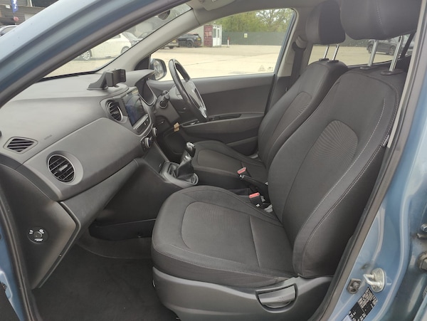 Used Hyundai i10 2017 for sale - 75539817: Photo 17