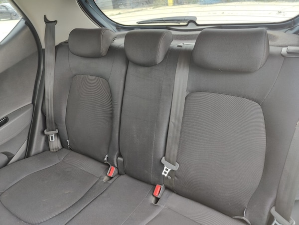Used Hyundai i10 2017 for sale - 75539817: Photo 24