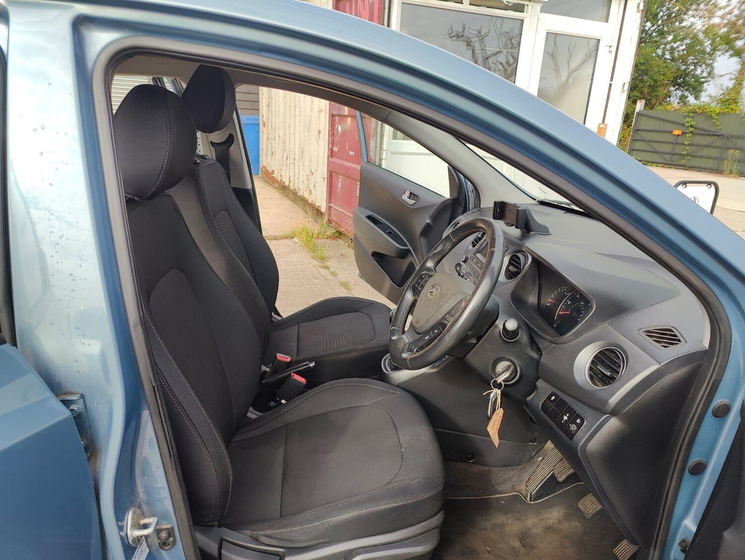 Vehicle 29
