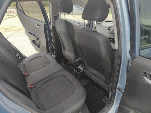 Used Hyundai i10 2017 for sale - 75539817: Photo 29