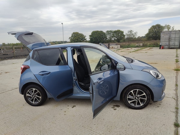 Used Hyundai i10 2017 for sale - 75539817: Photo 37
