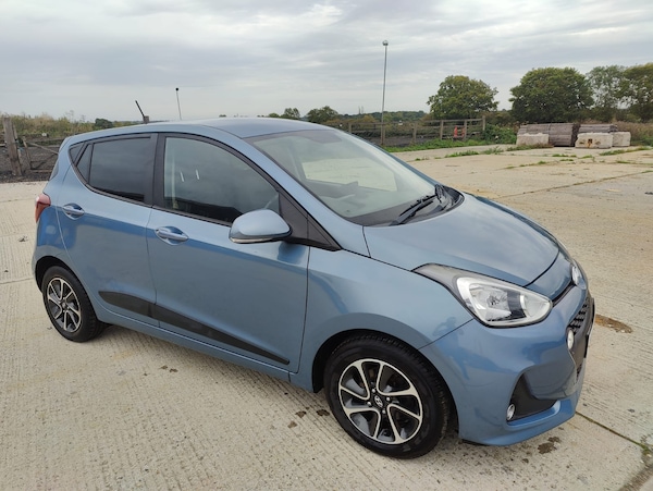 Used Hyundai i10 2017 for sale - 75539817: Photo 3