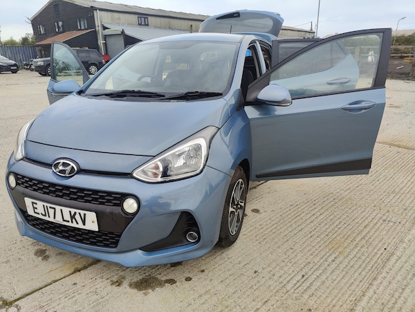 Used Hyundai i10 2017 for sale - 75539817: Photo 44