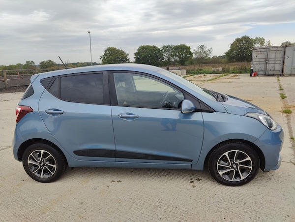 Used Hyundai i10 2017 for sale - 75539817: Photo 5