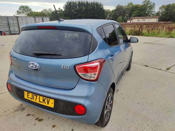 Used Hyundai i10 2017 for sale - 75539817: Photo 8