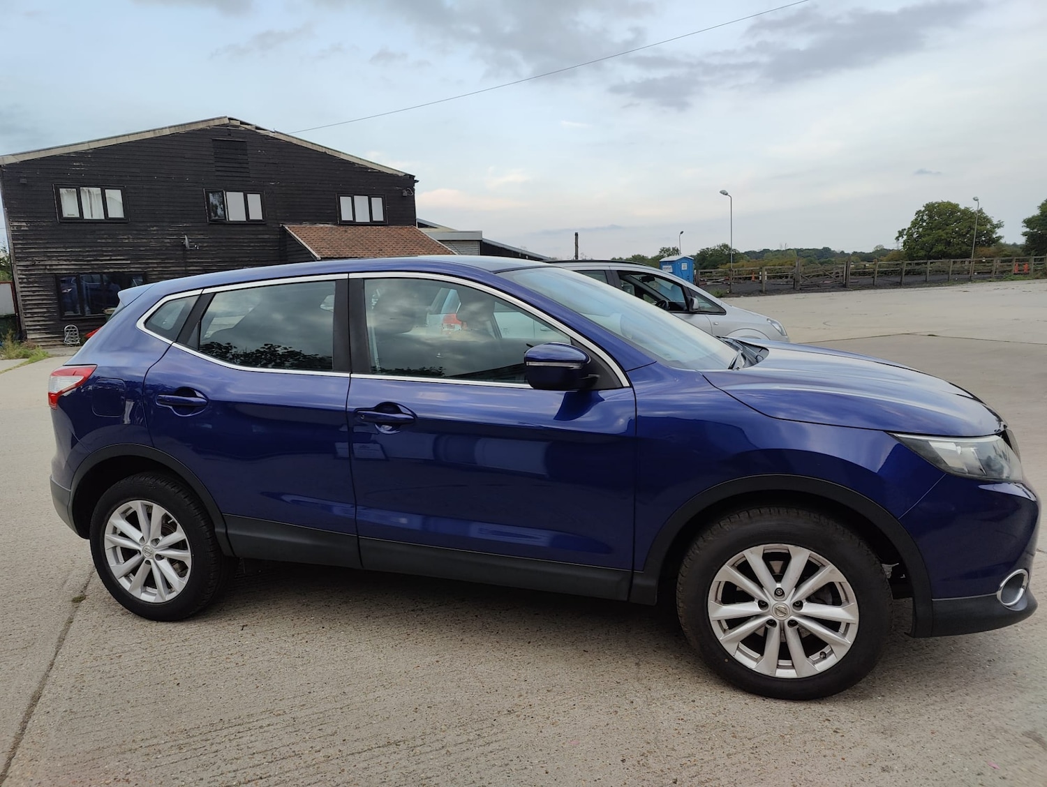 Used Nissan Qashqai 2014 for sale - 77085608: Photo 4