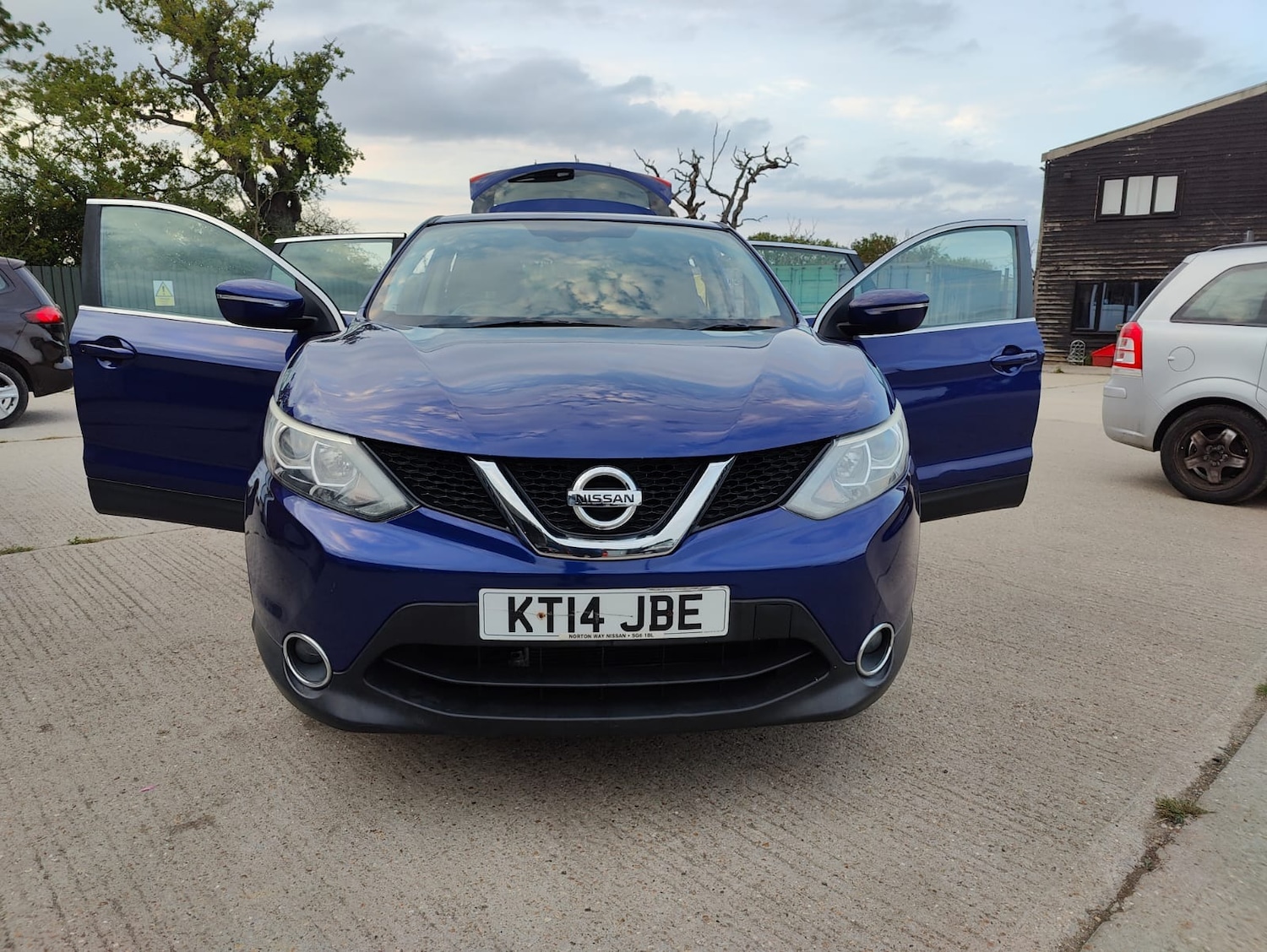 Used Nissan Qashqai 2014 for sale - 77085608: Photo 49