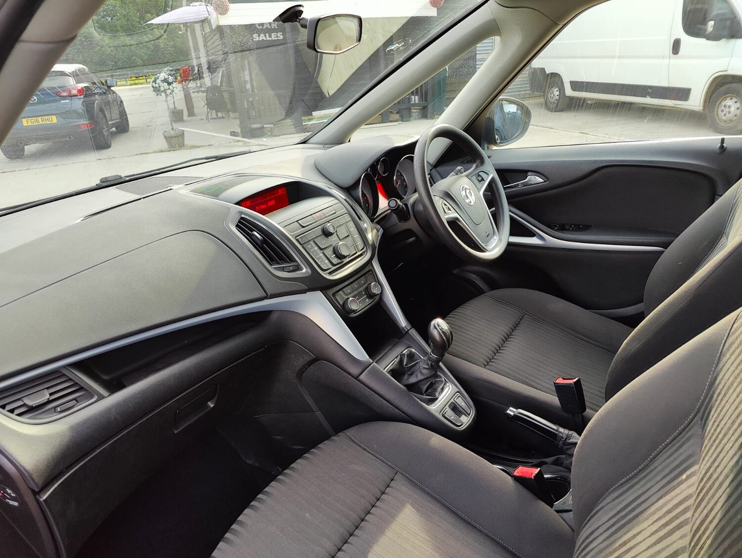 Used Vauxhall Zafira 2015 for sale - 76156650: Photo 18