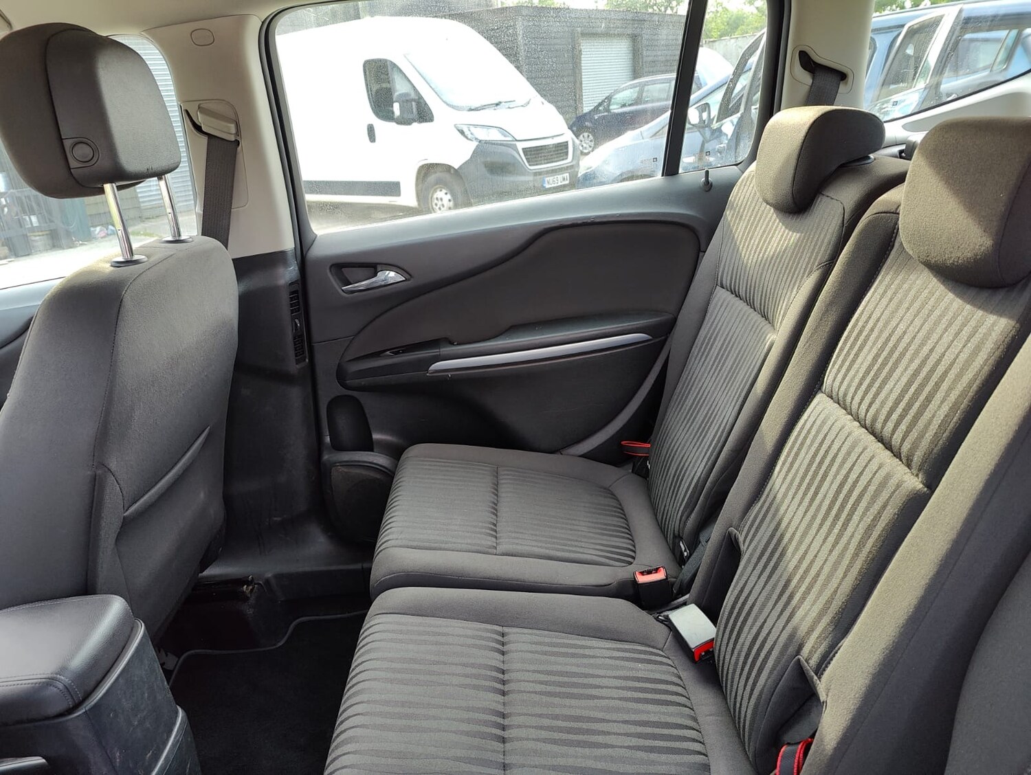 Used Vauxhall Zafira 2015 for sale - 76156650: Photo 22