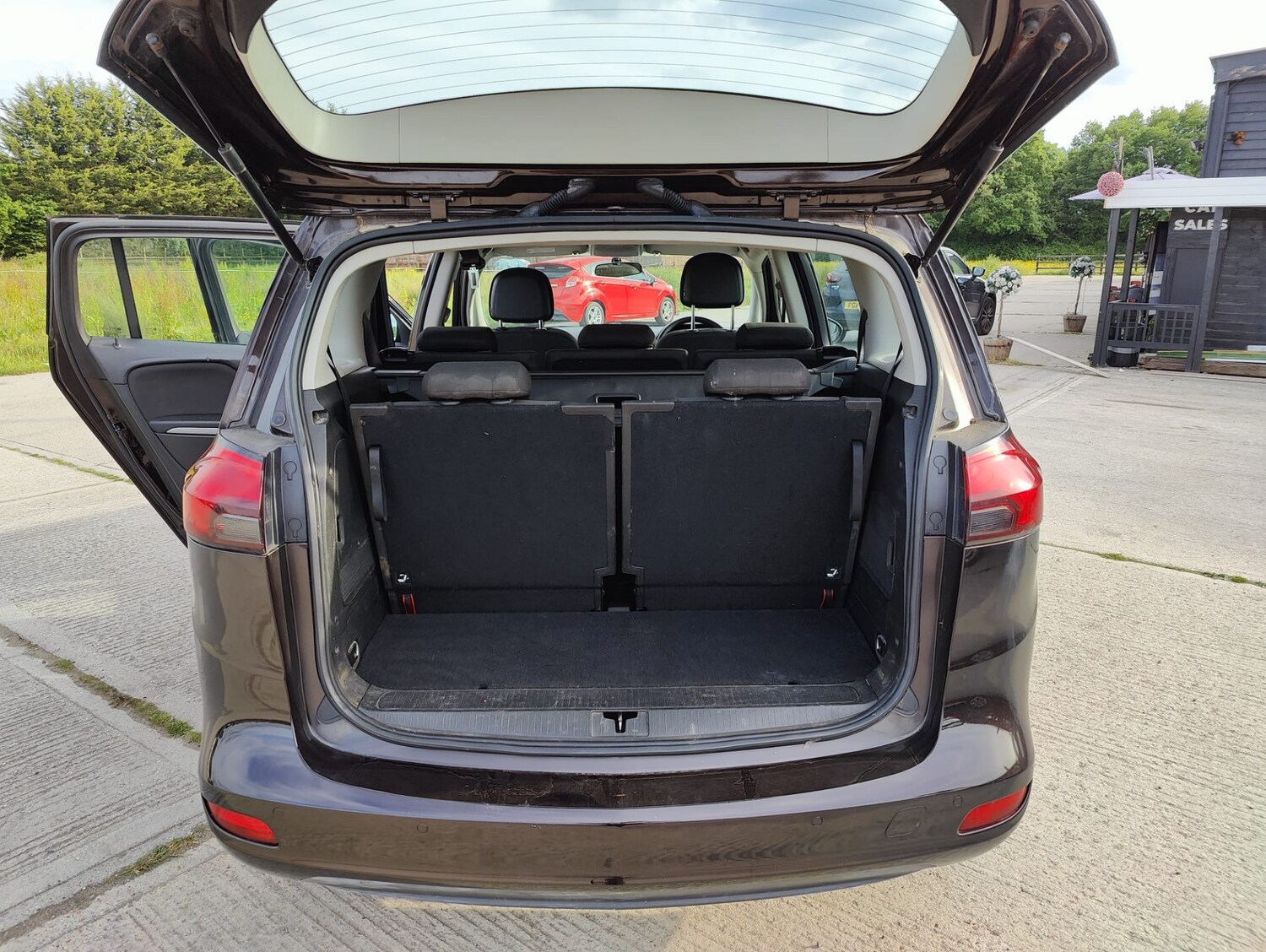 Used Vauxhall Zafira 2015 for sale - 76156650: Photo 25