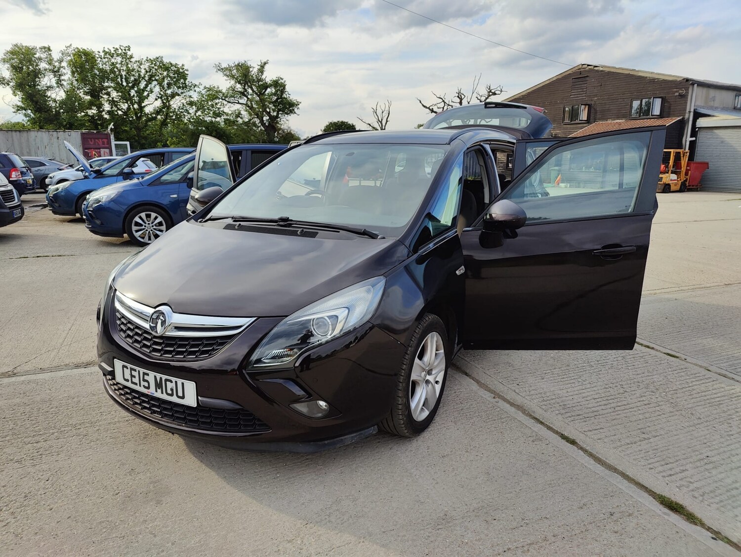 Used Vauxhall Zafira 2015 for sale - 76156650: Photo 42