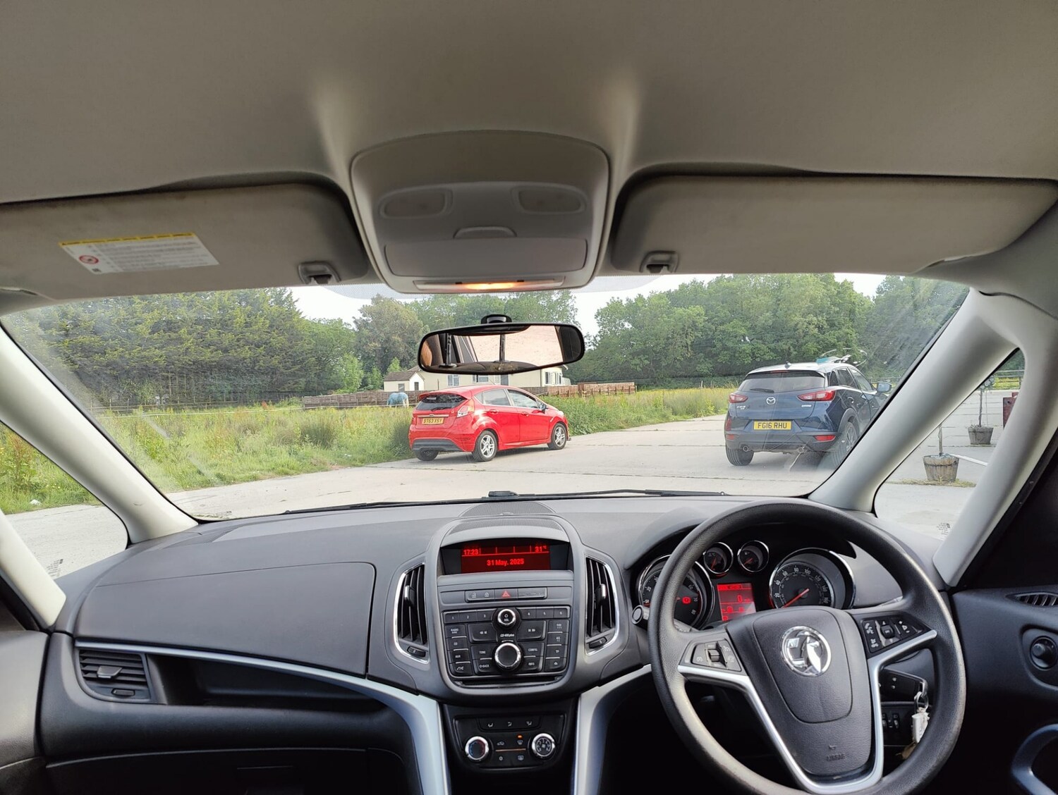 Used Vauxhall Zafira 2015 for sale - 76156650: Photo 44