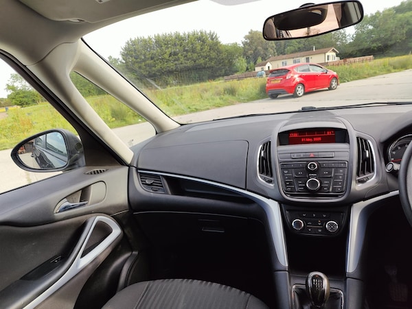 Used Vauxhall Zafira 2015 for sale - 76156650: Photo 45