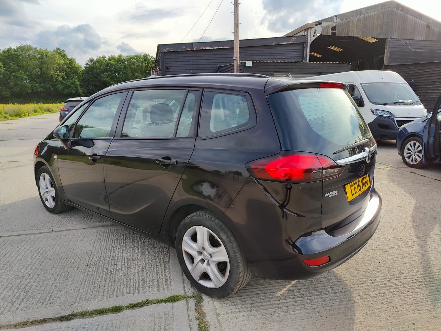 Used Vauxhall Zafira 2015 for sale - 76156650: Photo 9