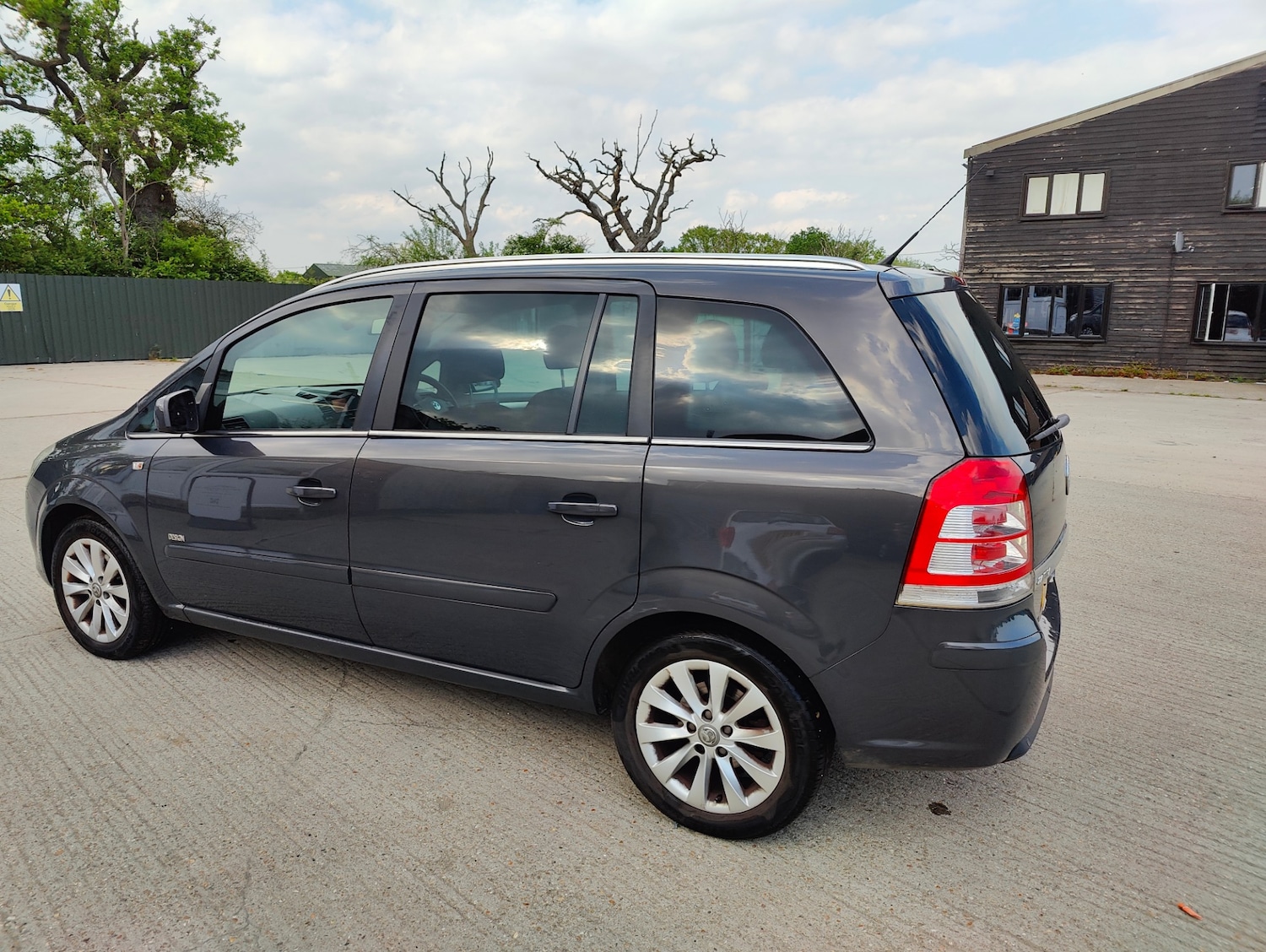 Used Vauxhall Zafira 2013 for sale - 76104899: Photo 11