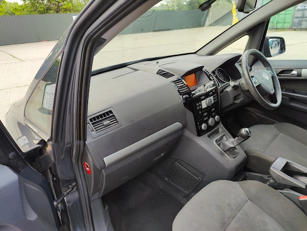 Used Vauxhall Zafira 2013 for sale - 76104899: Photo 16