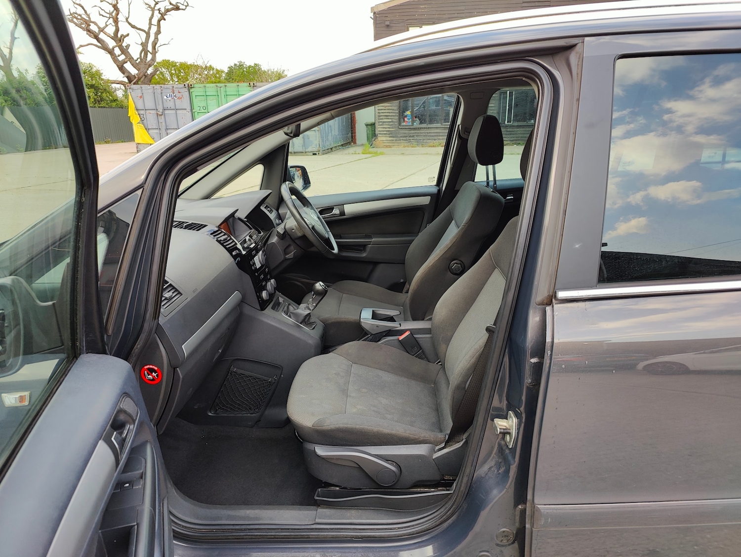 Used Vauxhall Zafira 2013 for sale - 76104899: Photo 19