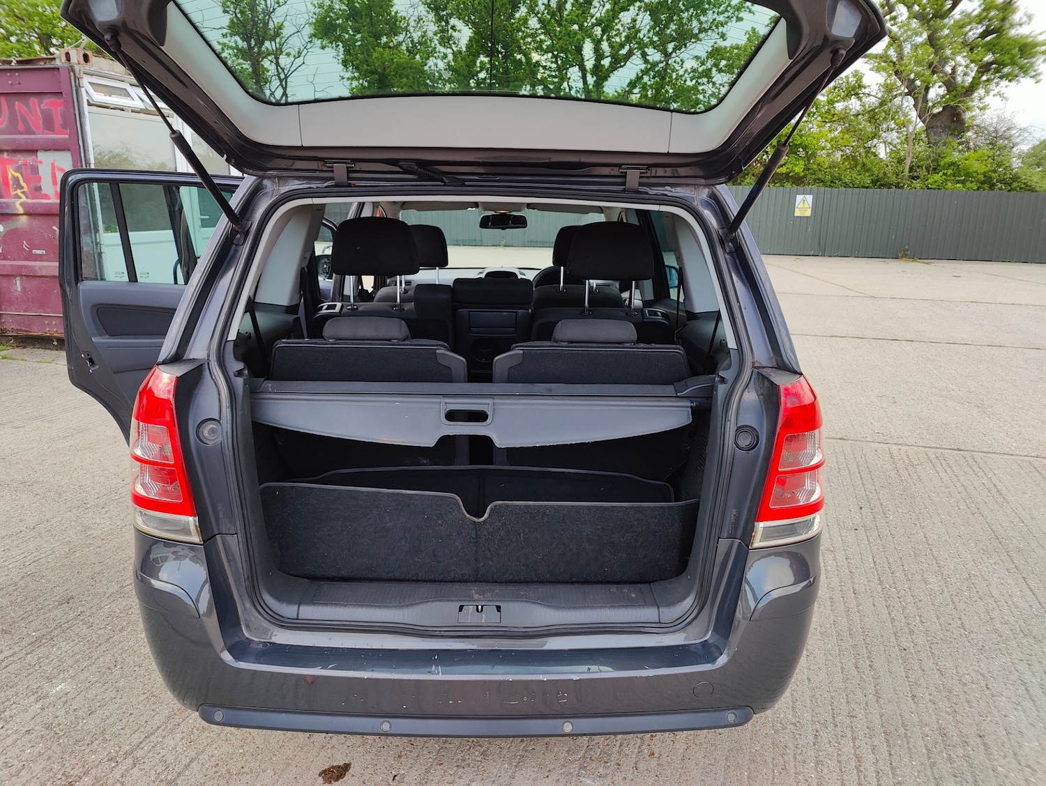 Used Vauxhall Zafira 2013 for sale - 76104899: Photo 26