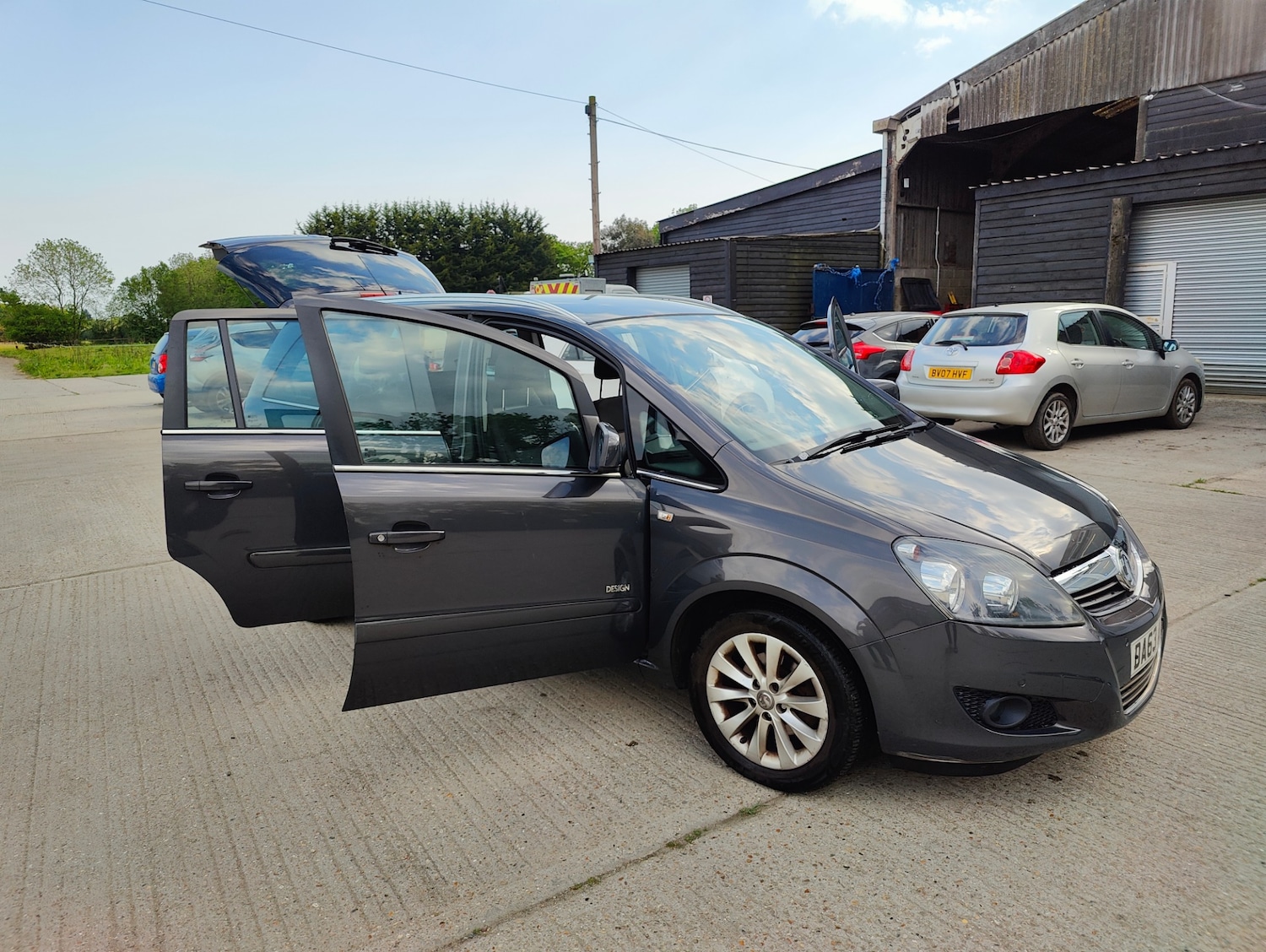 Used Vauxhall Zafira 2013 for sale - 76104899: Photo 40