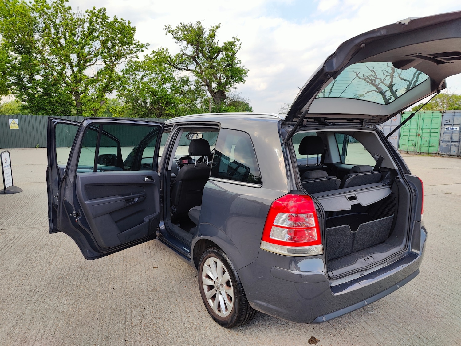Used Vauxhall Zafira 2013 for sale - 76104899: Photo 44
