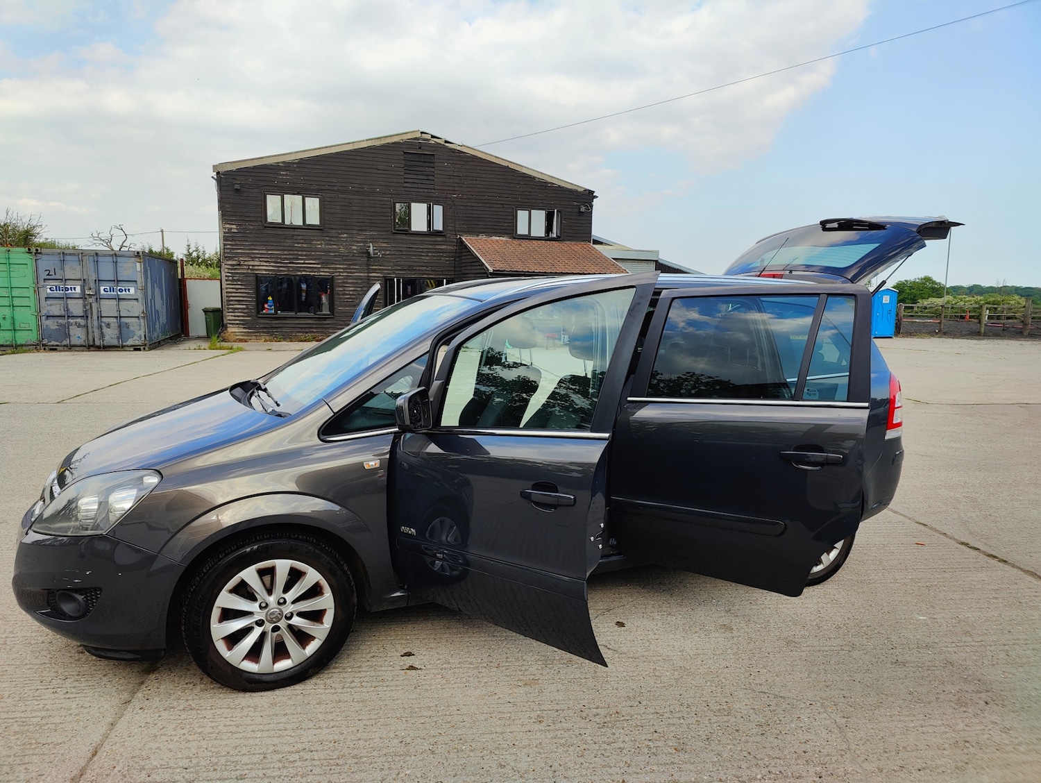 Used Vauxhall Zafira 2013 for sale - 76104899: Photo 46