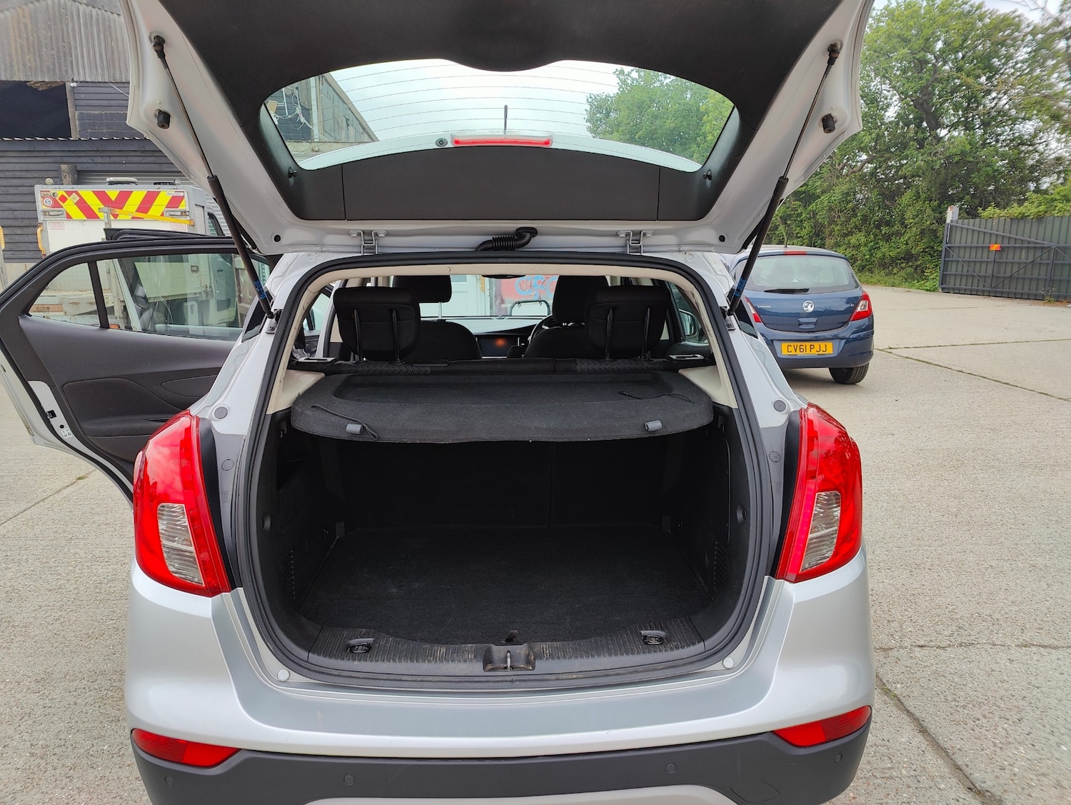 Vehicle 27