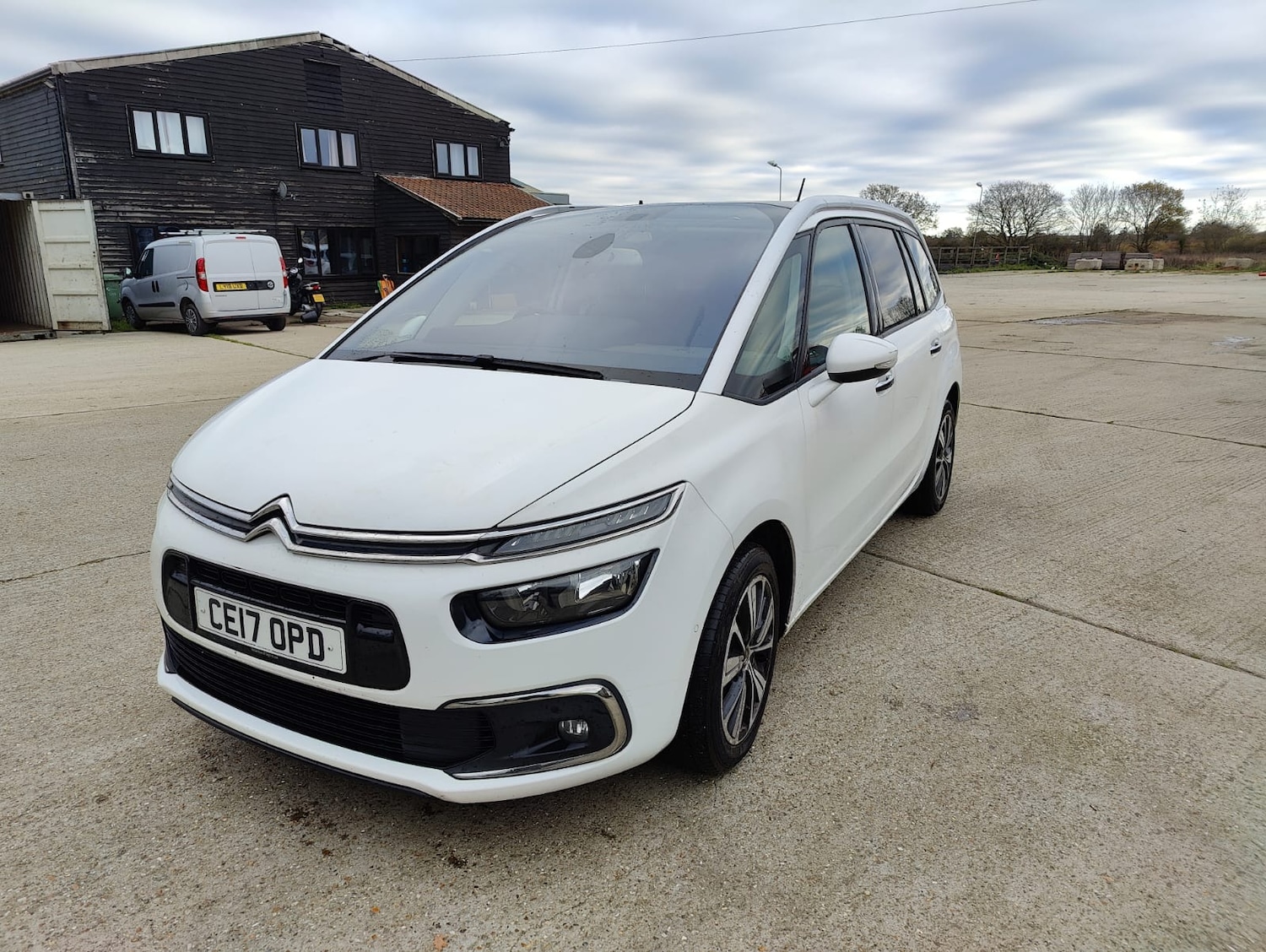 Used Citroen C4 Grand Picasso 2017 for sale - 76638723: Photo 16