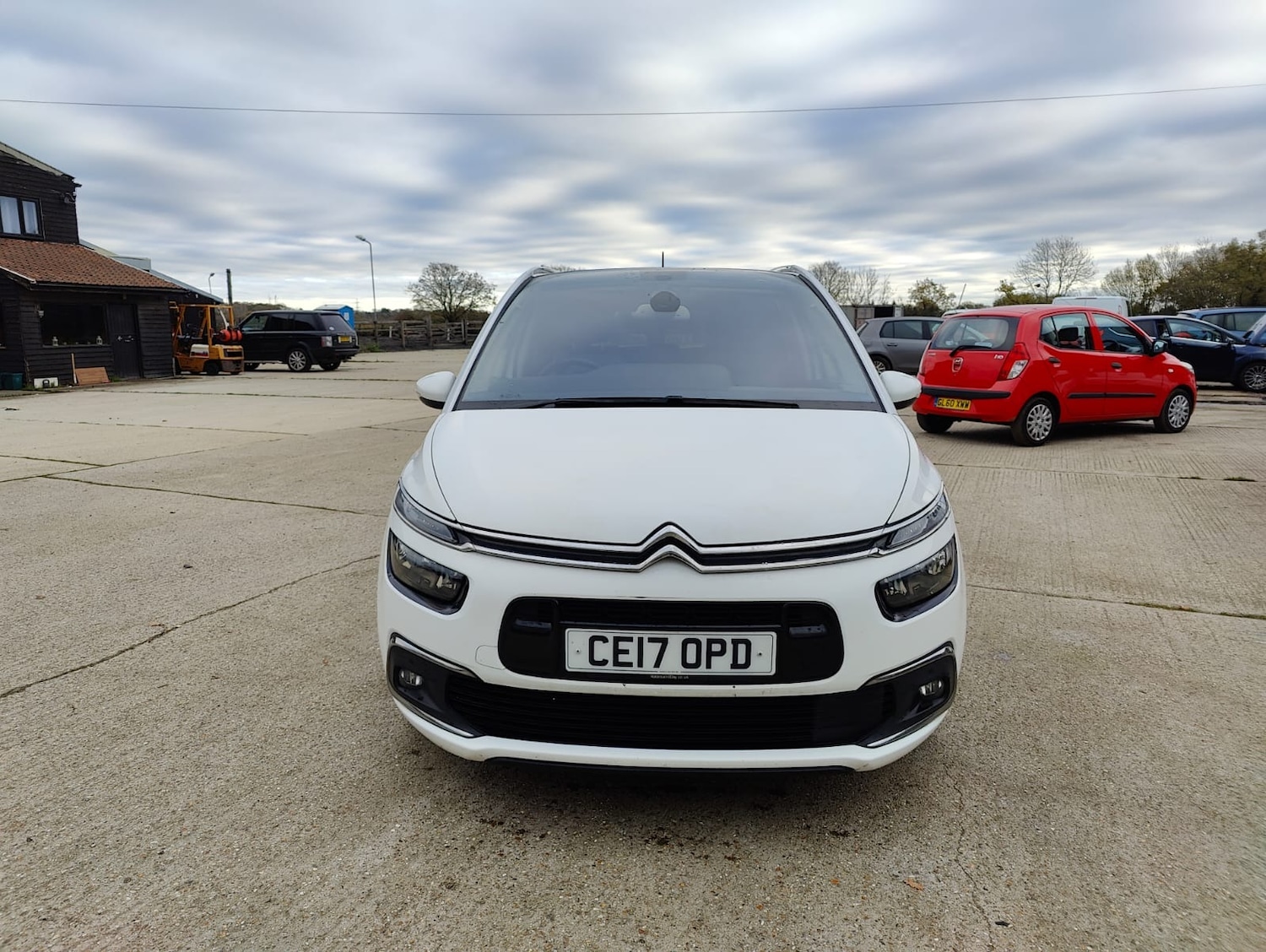 Used Citroen C4 Grand Picasso 2017 for sale - 76638723: Photo 2