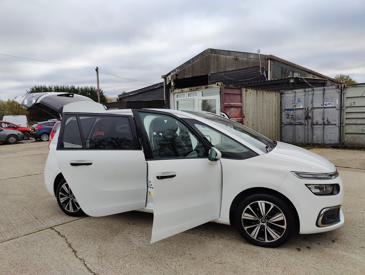 Used Citroen C4 Grand Picasso 2017 for sale - 76638723: Photo 41