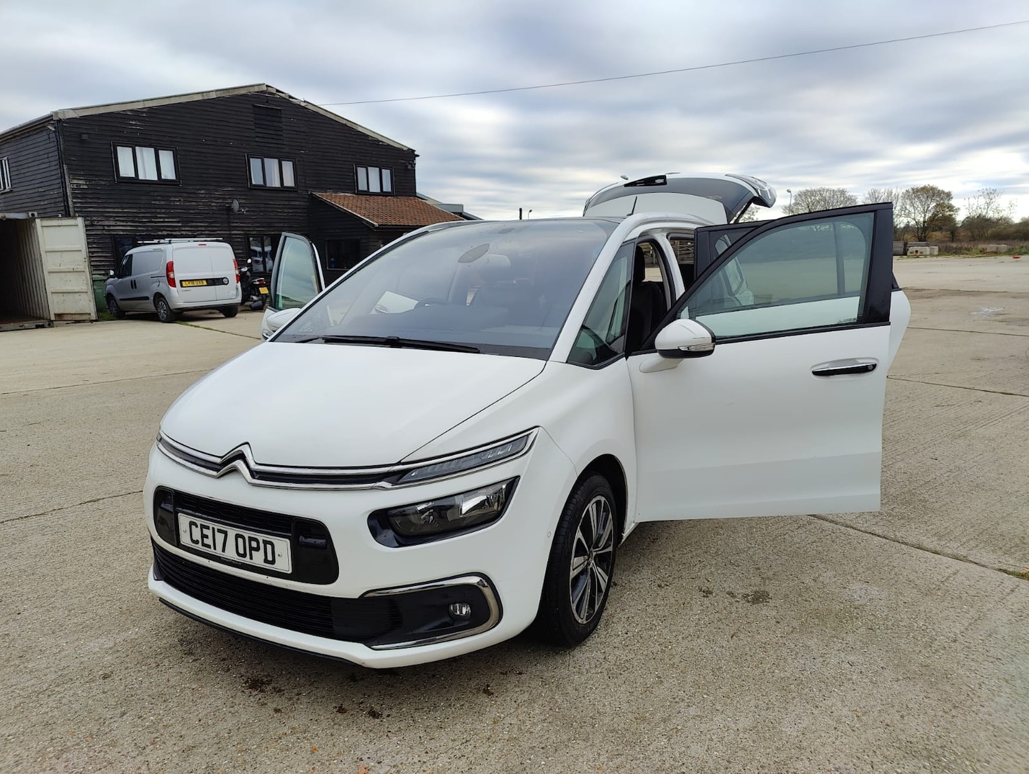 Used Citroen C4 Grand Picasso 2017 for sale - 76638723: Photo 48