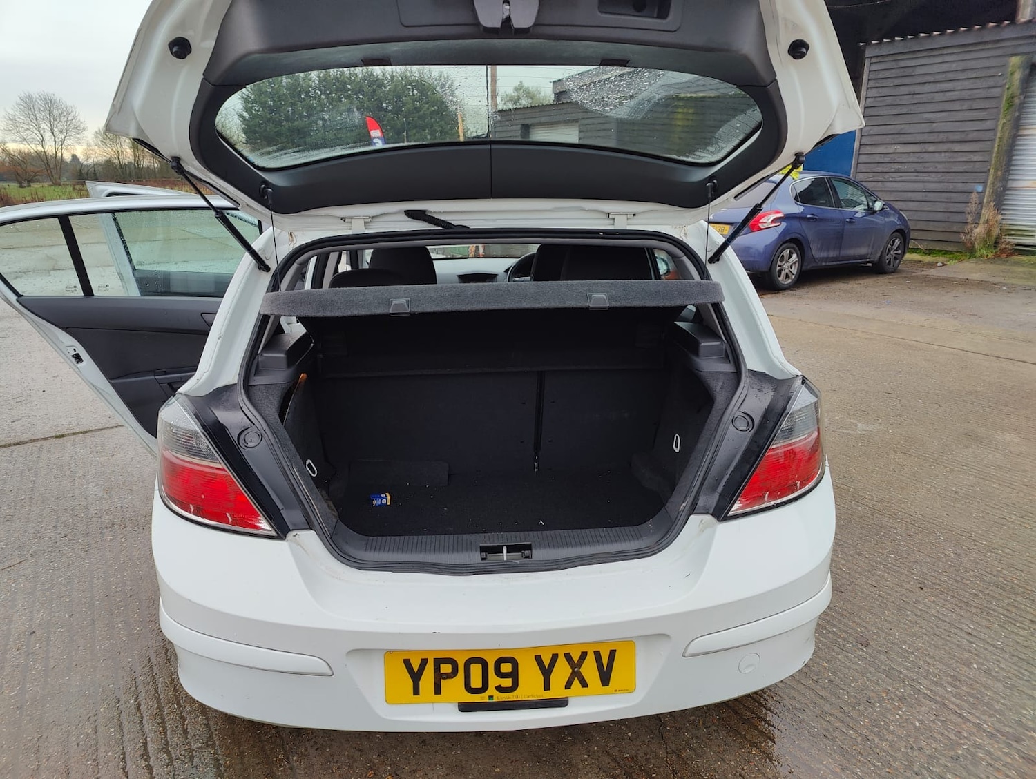 Used Vauxhall Astra 2009 for sale - 76969431: Photo 24