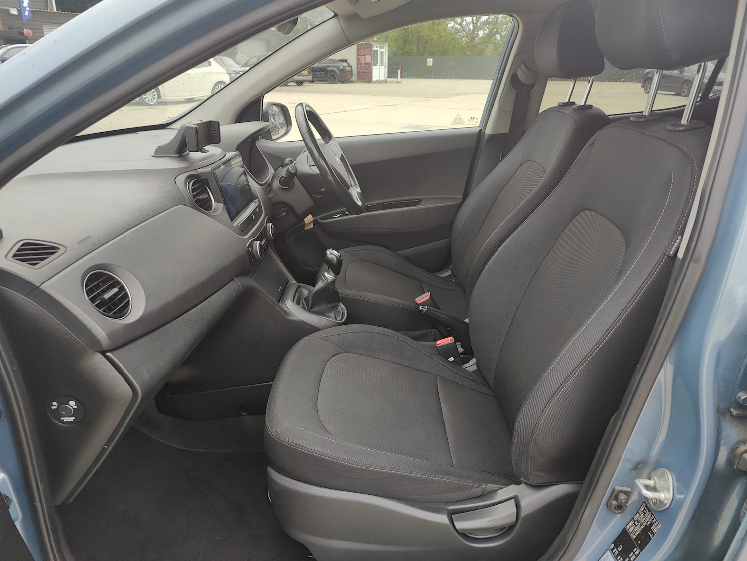 Used Hyundai i10 2017 for sale - 77085582: Photo 16