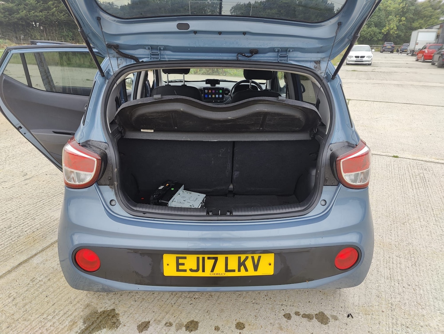 Used Hyundai i10 2017 for sale - 77085582: Photo 24