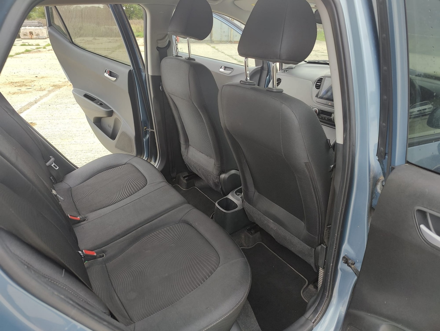 Used Hyundai i10 2017 for sale - 77085582: Photo 28