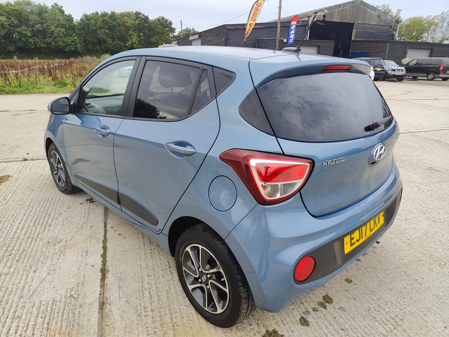 Used Hyundai i10 2017 for sale - 77085582: Photo 9