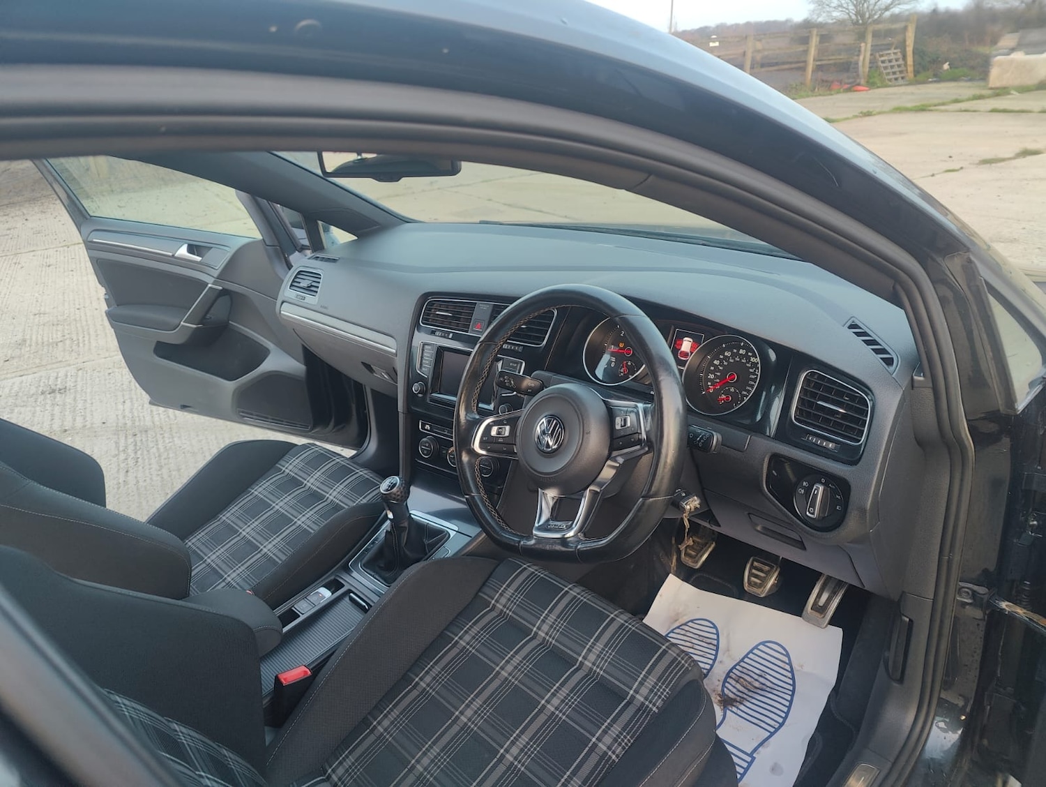 Used Volkswagen Golf 2014 for sale - 77774509: Photo 31