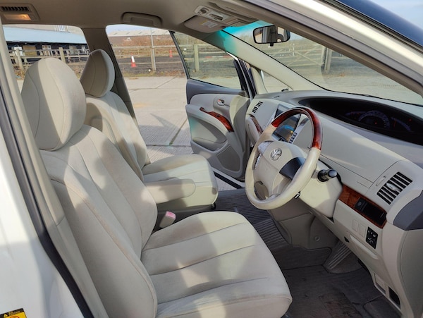 Used Toyota Estima 2011 for sale - 75313858: Photo 32