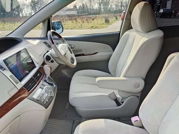 Used Toyota Estima 2011 for sale - 75313858: Photo 52