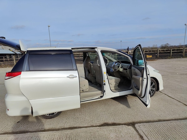 Used Toyota Estima 2011 for sale - 75313858: Photo 54