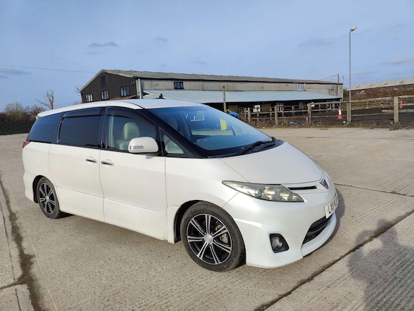 Used Toyota Estima 2011 for sale - 75313858: Photo 6