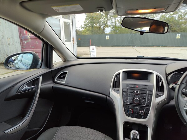 Used Vauxhall Astra 2013 for sale - 76242836: Photo 17