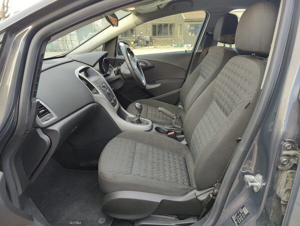 Used Vauxhall Astra 2013 for sale - 76242836: Photo 20