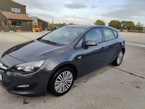 Used Vauxhall Astra 2013 for sale - 76242836: Photo 27