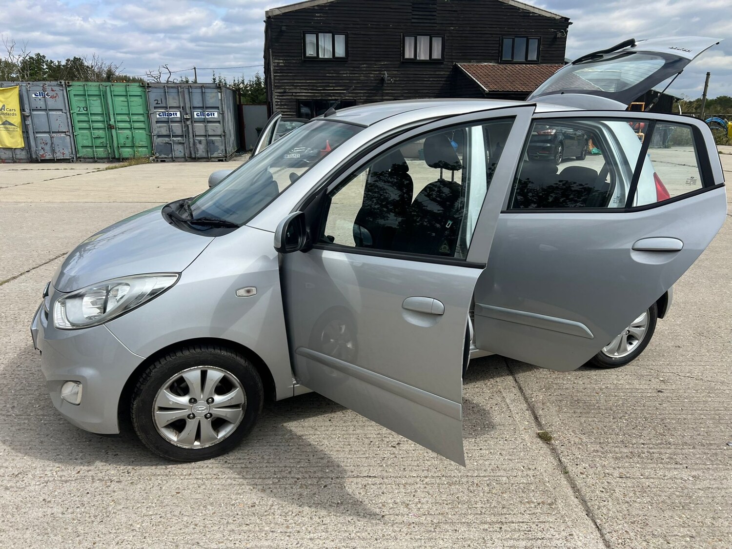 Vehicle 44
