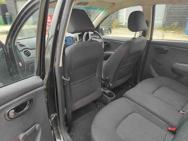 Used Hyundai i10 2012 for sale - 76193278: Photo 20