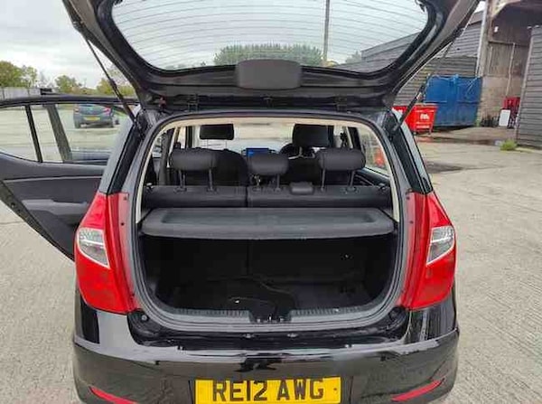 Used Hyundai i10 2012 for sale - 76193278: Photo 24