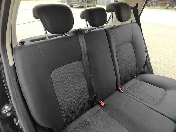 Used Hyundai i10 2012 for sale - 76193278: Photo 29
